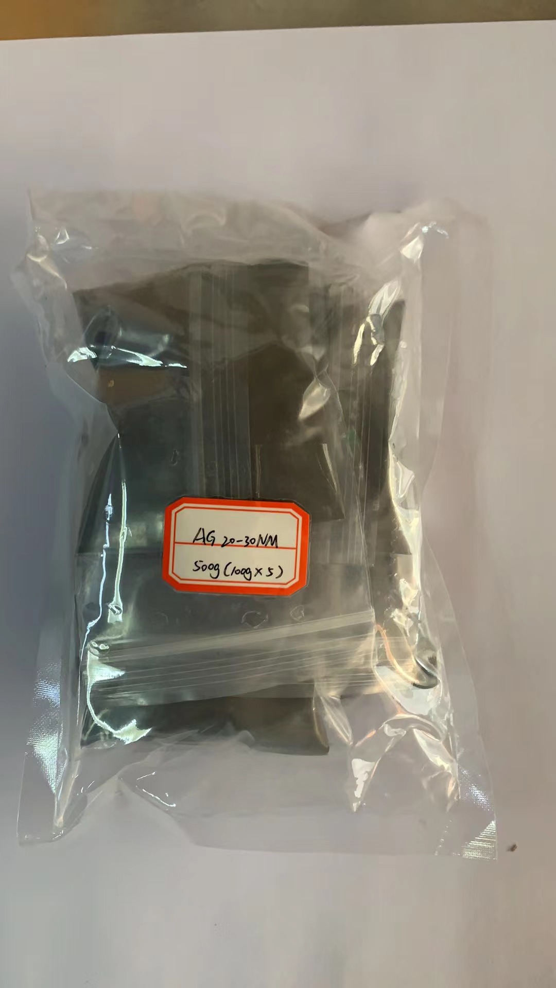 Introducción a las características y métodos de preparación del polvo de nano plata.